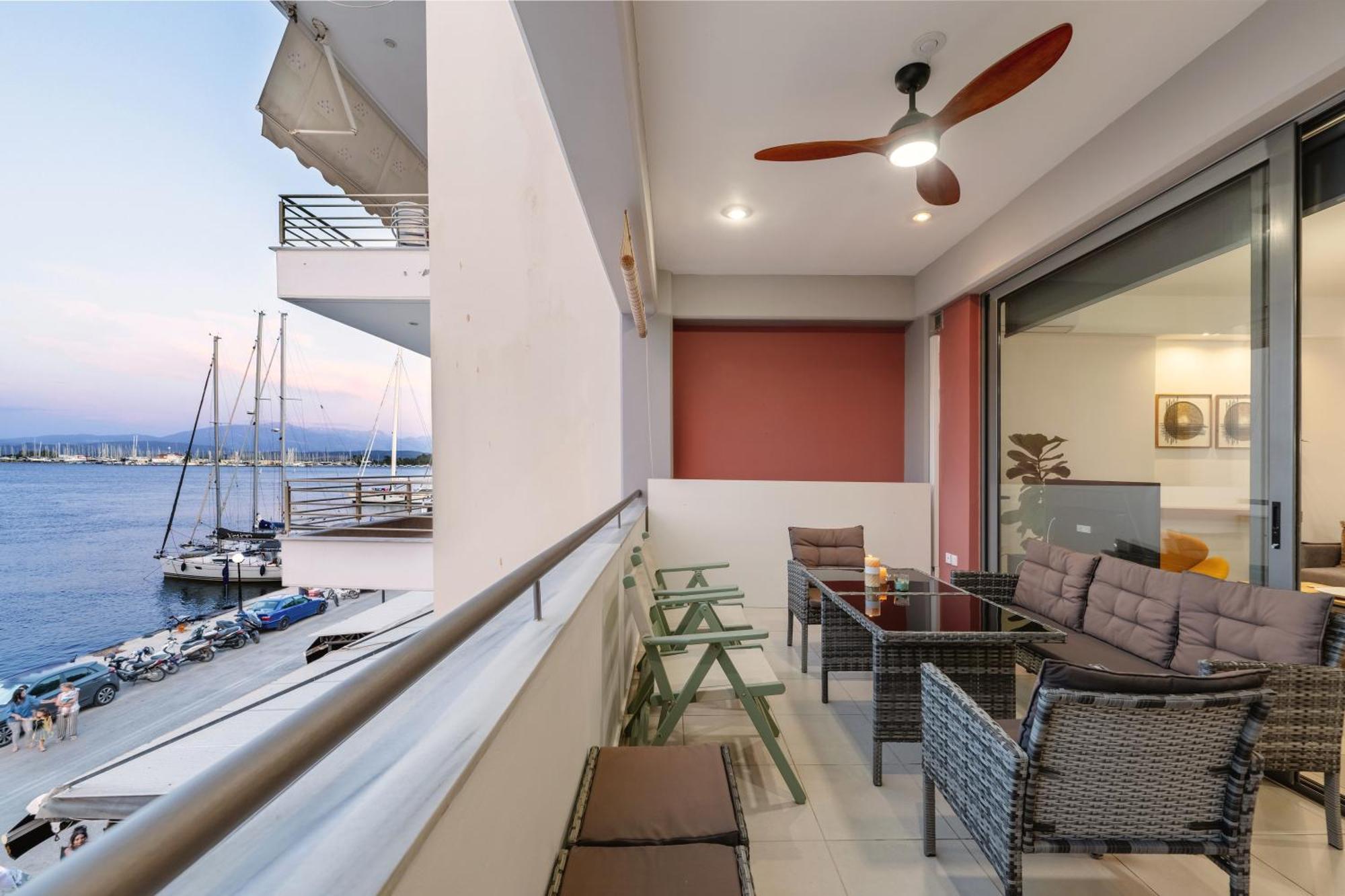 Ionis Seafront Suite Preveza Esterno foto