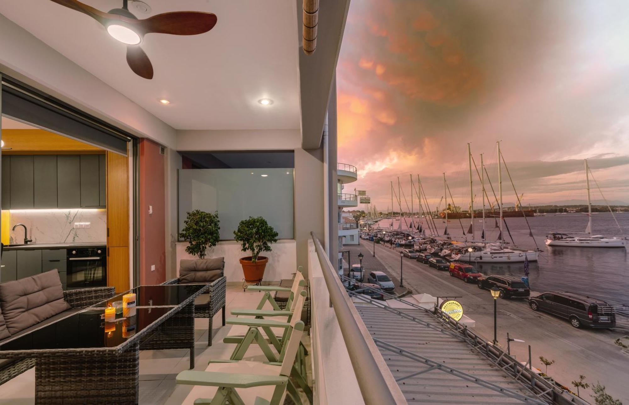 Ionis Seafront Suite Preveza Esterno foto